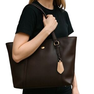 Coach Peyton Leather Shoulder Bag Great Condition